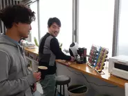 カフェスペースもあります。社員が快適に働ける環境を大切にしています。