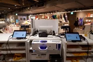 代大型店にクラウドPOSシステムが導入されたのは日本で初めての事例。これまで培ったノウハウを活かし、どこにもないふつうを生み出します。
