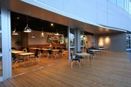沖縄のスタートアップを生み出す拠点となっているGwaveと施設内のカフェも運営しています。