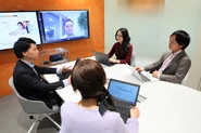 離れた拠点ともコミュニケーションが取れるWeb会議システム「V-CUBEミーティング」を利用して、社内でも日常的に打ち合わせをしています。