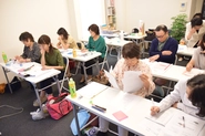 浜松町研修センターでは、各講座開催を通じて卒後研修を行っております。