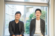 代表の礒邉(左)と取締役の小俣(右)、共に学生時代に創業しました。