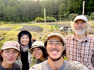 京都大原野の麦畑開墾メンバー。熱い想いと志を持ったチームで、地域創生×ビジネスを形にしていっています。