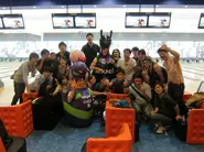 創業10周年記念社員旅行の沖縄で実施した、ボーリング大会です。社員旅行にはスタッフの子供たちも参加しています。