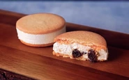 【商品開発事例②】ベイシア様のプライベートブランド「別海のおいしい牛乳 クッキーバターサンド」