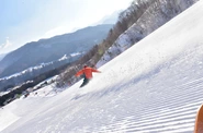 関東唯一のスキーヤー専用スキー場で差別化を図る。