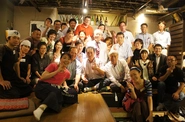 店舗イベント「酒蔵の杜氏さんを囲む会」には海外のお客様も参加