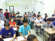 カンボジアの日本語学校での夢を語る若者