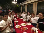 カンボジアのメンバー、定期的にメンバー全員での食事会を行っています。