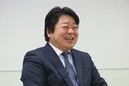 代表取締役社長。早稲田大学商学部卒業後、(株)リクルート、外資系金融会社、人材サービス会社設立を経て、2001年8月株式会社レアリゼ設立、代表取締役就任。現在に至る。 NPO法人日本サーバントリーダーシップ協会理事長も務める。