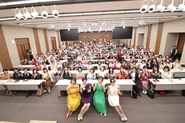 起業し自立したい女性たちが参加するEXPOを開催！4月14日に開催したEXPOには300人の女性にお集まりいただきました。「美」をテーマに内側からも外側からも美しくなりたい女性のためのEXPOです。これからも女性も好きを仕事に活躍できる世の中を創出していきます。