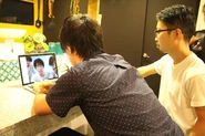 本社（東京）とのMTGの様子。Skype越しですが、頻繁にやりとりしてます。