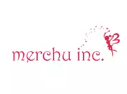 merchuのロゴは、輝かせる魔法（merchu magic）をかけるmerchuちゃんをイメージ。コンセプトや配色、意匠などの設計も全て社内メンバーで楽しく行いました。羽がmerchuの「m」なのもこだわりの一つです。