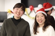 年末のクリスマス会の様子！みんなでサンタ帽がぶって盛り上がりました(笑)。