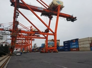 主にコンテナ船で、安心・安全・高品質な日本の商品を輸出しています。