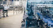 アペルザは製造業に特化してサービスを展開しています。