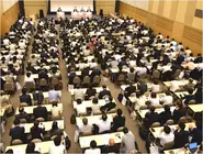 日本最大級のHRｲﾍﾞﾝﾄ HRカンファレンスの様子。人事課題解決に向けて学びあう場として、毎年25,000名以上方々に参加いただいています。