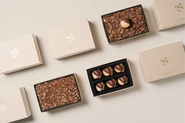 Bean to Bar Chocolateを使用した最高級の生チョコレートマカロンブランド「MAMEIL」のブランド構築を行いました。ブランドミッションからプロダクト企画・販売戦術までワンストップで行うことで獲得コストが1/10となりました。