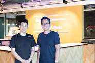 弊社ファンドにLP投資家として参画しているGAテクノロジーズ社CEOの樋口龍氏（左）、弊社代表パートナーの桜井（右）