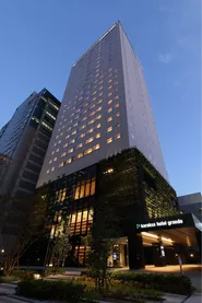 2016年3月に大阪心斎橋と京都で開業したのを皮切りに、全国で8棟展開しています。写真は2019年11月にOPENしたからくさ最大規模の「からくさホテルグランデ新大阪タワー」（396室）です。