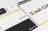 「ショッピングにもっと楽しさと興奮を。」をコンセプトにグッズや商品を「くじ形式」で販売できるオンラインくじストアを無料ではじめられるオンラインくじ販売システム「Slash Gift(スラッシュギフト) 」を提供しています。