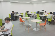福岡オフィスは移転したばかりで、広々としています