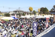 法人最大のイベントしらとりまつりには2日間で1万人のお客様が来場されます