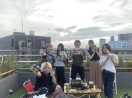 仕事終わりに会社の屋上でBBQ！