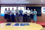 2020年、ベトナムの国立ソフトウエア・デジタルコンテンツ産業研究所と提携(ベトナム法人代表 Mr. Hai, 右から三番目)