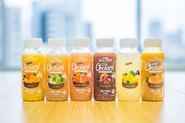 Wow-Foodの主力商品のひとつ、「Wow COLD PRESS Orchard」です。オーストラリアの厳選した手摘みの素材をすぐさま低温で搾汁。しかも一度も冷凍せずに日本まで運んでくるから、生の果実の栄養や風味をそのまま楽しめます。