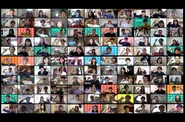 オンライン実施となった2020年の全社会議（レポートはコチラ）で撮影した職員集合写真