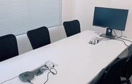 会議室（2020年9月新オフィスへ移転）