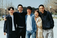 左からクリエイティブボード(CB)の小路、CEO福島、ブランドディレクター本間、CB山川、CB加藤 (Photo by Ayato Ozawa)