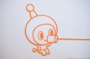 会社エントランスの壁にいるマスコットキャラクター『ファイン君』の糸電話の先は・・・会社で確認できます。
