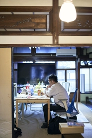 福岡オフィスは、大正初期から平成初期まで製菓業を営まれていたという築100年を超える登録有形文化財です。