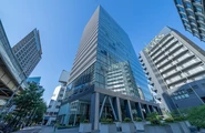 大阪本社オフィスが入っているビルの写真です✨