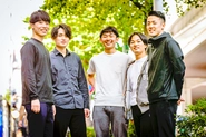 大学生のインターン生には裁量が与えられ、サービス構築を牽引するメンバーもいます。