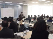 これまで日本を代表する400社以上で多様な人を育て活かす「上司力研修」を開講してきました。