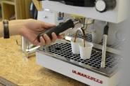 コーヒー好きな社員が多いです。エスプレッソマシンも完備。