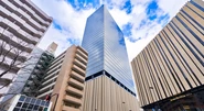 池袋駅から徒歩5分、2020年7月1日に開業された「Hareza Tower」20階がSWITCHのオフィスです。