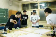社内広報チームが半年に一回くらいのペースでビジョン合宿を企画してくれています。このときは田川市の廃校利活用施設「いいかねパレット」で1泊2日の合宿を行いました！