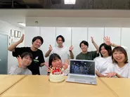 メンバーの誕生日をチーム全員でお祝いしました！