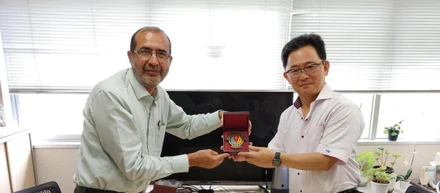 ビルラ技術科学大学ピラニ校の Arya Kumar教授（Dean Alumni Relations）が、田原副学長を表敬訪問されました。