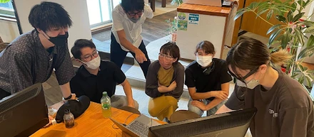 わざわざ会って仕事をしてみた