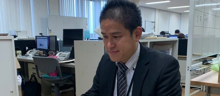 【社員インタビュー】異業界からの挑戦者　営業の塚本さんに直撃！！