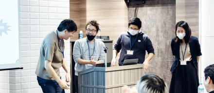 【事業理解と相互理解が深まった】新入社員向け自社サービスプレゼン大会 in 全社総会