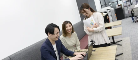 社内撮影をおこないました！