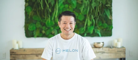 『今』を幸せに生きてほしい！マインドフルな外資ファンド出身社長の創業物語 | CEOインタビュー前編