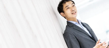 年齢も社歴も資格も無関係。仲間と共に歩む覚悟を