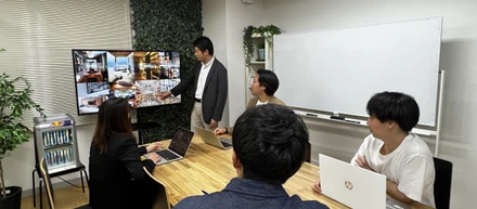 【社員インタビューVol.2_営業職】パイロットの夢から一転、不動産の世界へ。